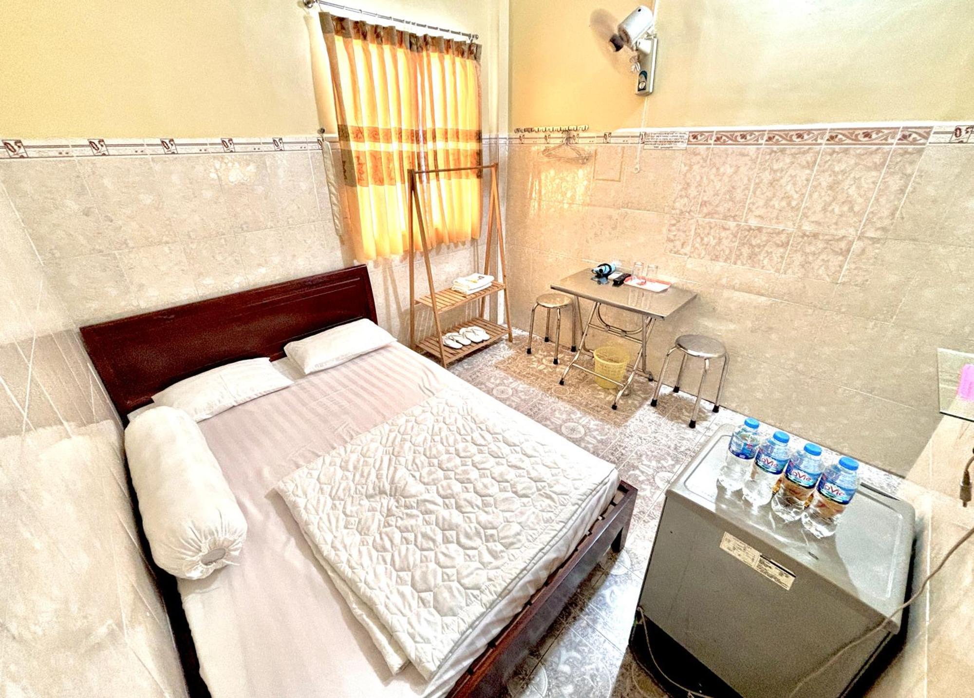 Khach San Ngoc Cuong Otel Bac Lieu Dış mekan fotoğraf